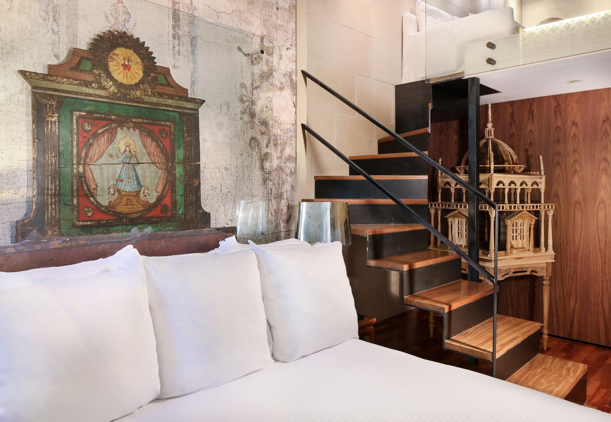 Claris & Gl, A Small Luxury Of The World Hotel 5*
