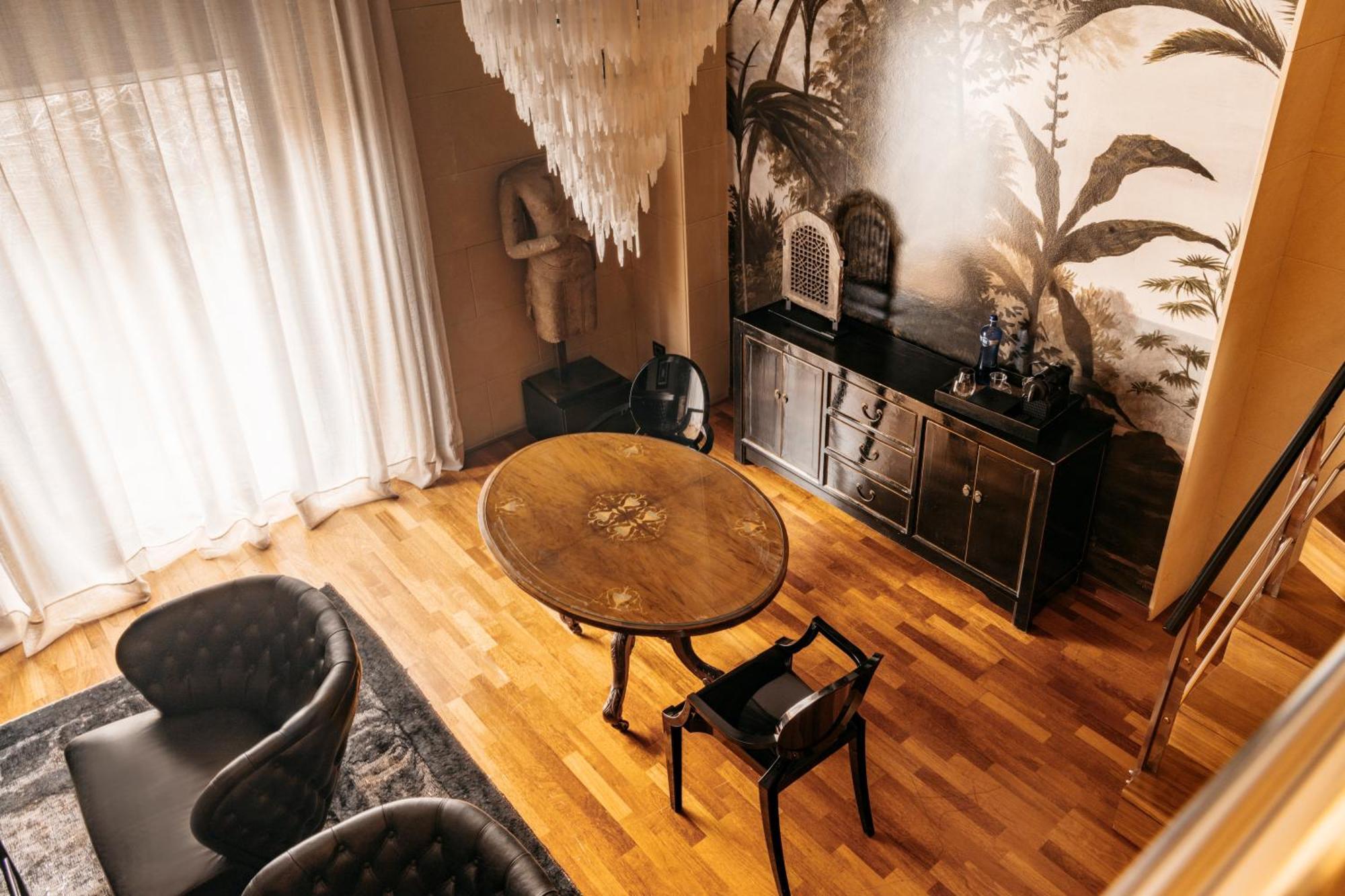Claris & Gl, A Small Luxury Of The World Hotel Barcelone