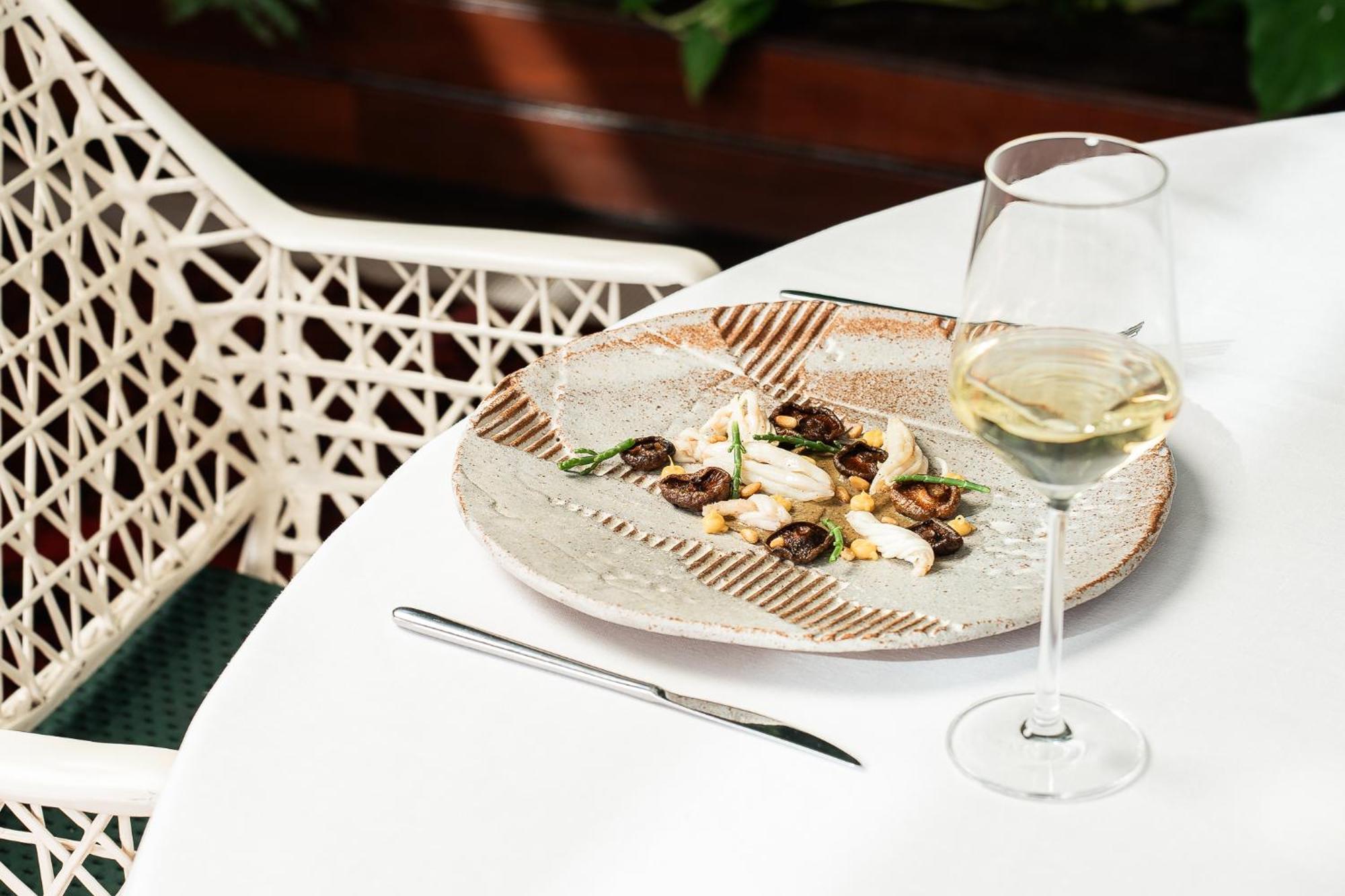 Claris & Gl, A Small Luxury Of The World Hotel