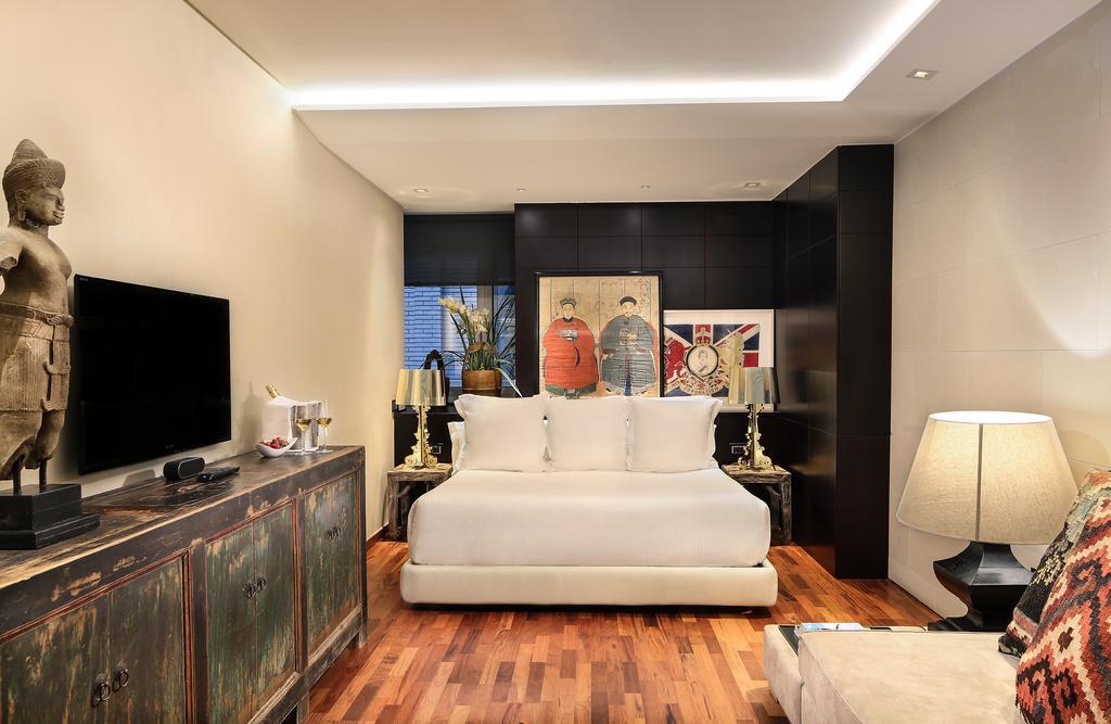Claris & Gl, A Small Luxury Of The World Hotel